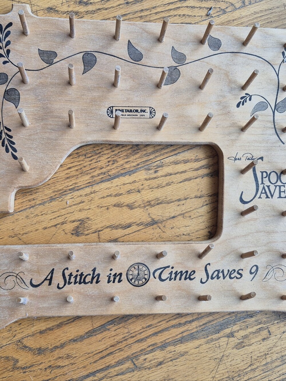 Spool Saver By June Tailor, A Stitch In Time Saves Nine - Picture 3 of 5
